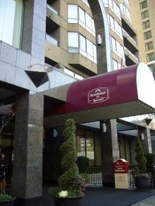 H.I.S.バンクーバー支店-ﾚｼﾞﾃﾞﾝｽ ｲﾝ ﾊﾞｲ ﾏﾘｵｯﾄ ﾊﾞﾝｸｰﾊﾞｰ ﾀﾞｳﾝﾀｳﾝ