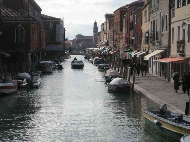 イタリア観光ブログ : ムラーノ島とヴェトロ・ディ・ムラーノ