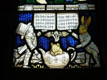 ロンドン観光ブログ : ルイス・キャロルゆかりの村Daresburyを訪ねました