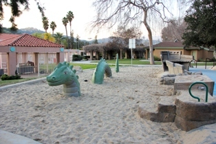 ロサンゼルス観光ブログ : Rose Bowlにあるカッコ良い公園！