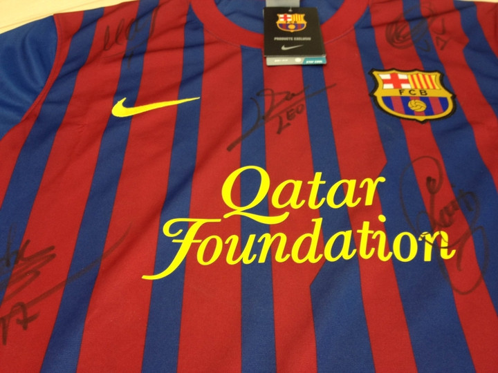 スペイン観光ブログ バルサ選手のサイン入りユニフォーム 当選者発表 レバンテ戦