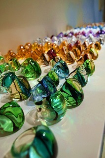 イタリア観光ブログ : 洗練された個性派ムラーノガラスのアクサセリー