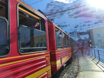 スイス ヴィンテージ*ユングフラウヨッホ*3454m 鉄道 駅  トレイ スイス観光ブログ : ユングフラウヨッホからの手紙