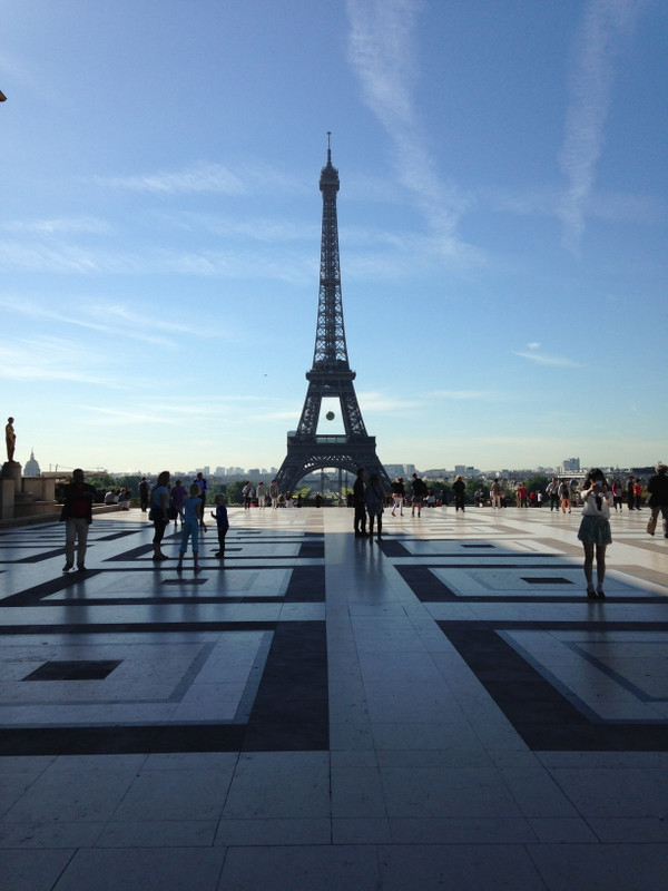 パリ フランス観光ブログ エッフェル塔を見るなら