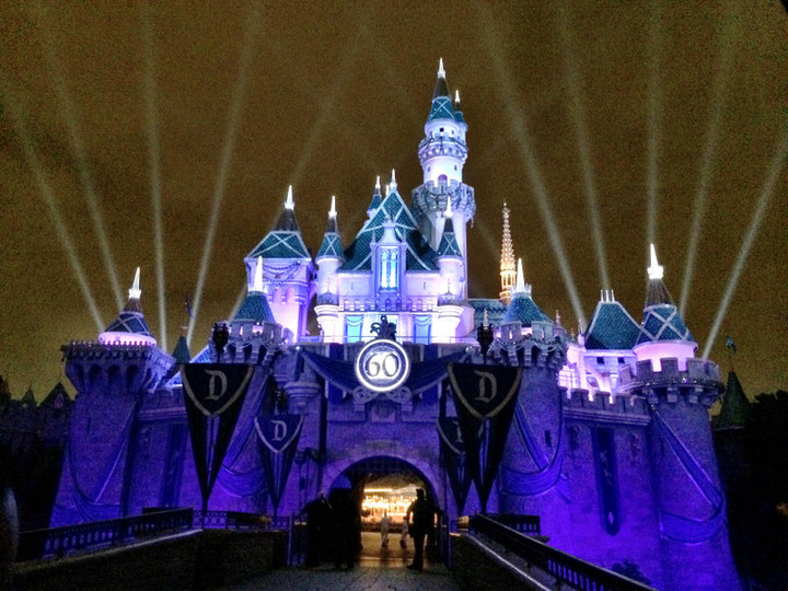ロサンゼルス観光ブログ : Disney ６０周年を楽しもう！！ ～ 海外