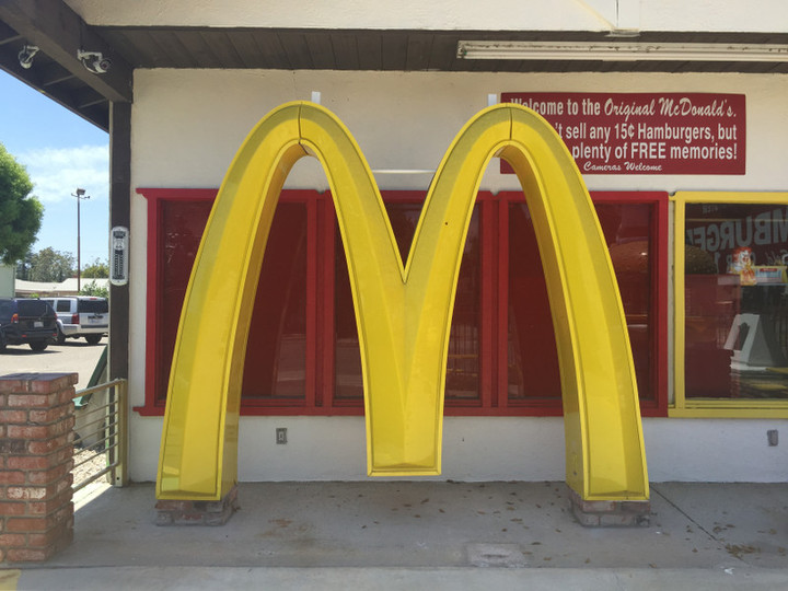 超レア　アメリカ　マクドナルド アメリカのマクドナルド、日本のマックと比較してみた。（2025年加筆