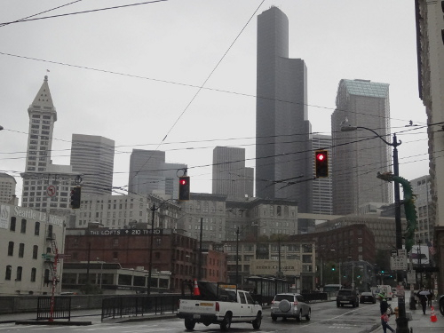 シアトル観光ブログ 雨の街シアトルの薄暗 いハロウィンレポート