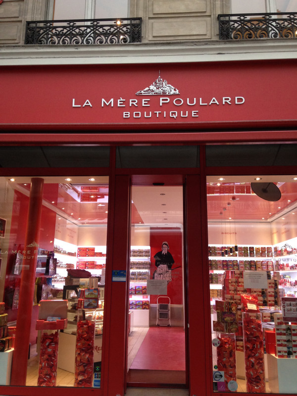 パリ フランス観光ブログ La Mere Poulard Boutique ラ メール プラール ブティック