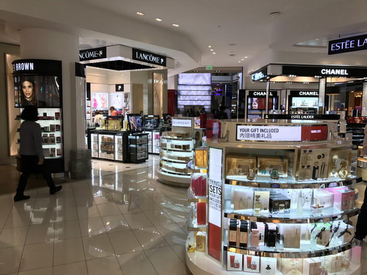 コレクション ロサンゼルス 空港 免税 店 シャネル