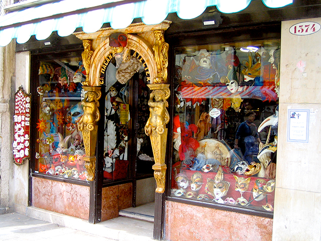 ロンドン観光ブログ 1 水路とカーニバルの街ベネチア イタリア