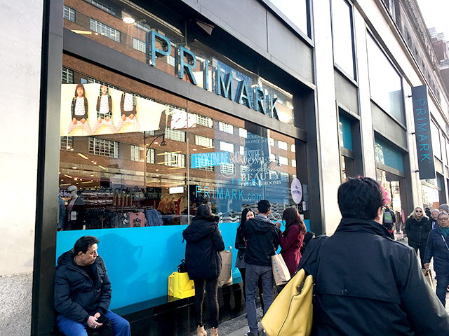 ロンドン観光ブログ アイルランド発 激安衣服 雑貨店 Primark ロンドン観光ブログ アイルランド発 激安衣服 雑貨店 Primark