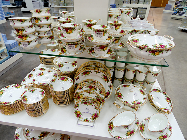 専用 80's ロイヤルドルトン サンタクロース フェイス 陶器 England ROYAL DOULTON (ロイヤルドルトン) 陶花 カケ・ヨゴレ有｜トレファクONLINE