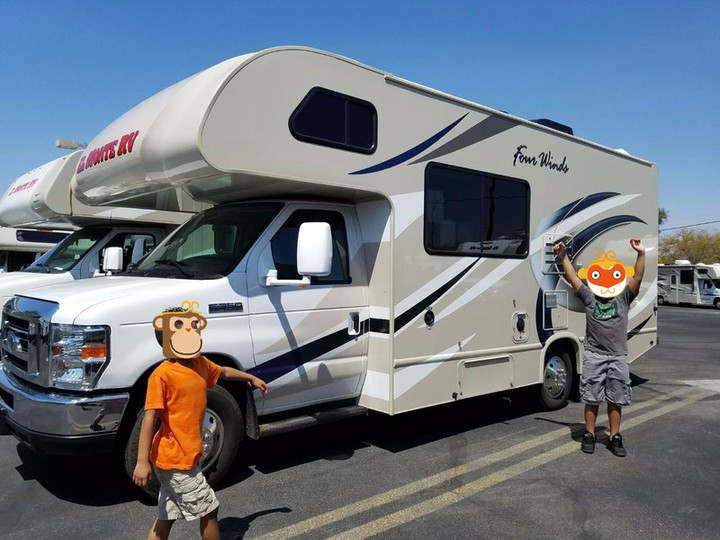 ラスベガス観光ブログ アメリカのキャンピングカー Rv ラスベガス観光ブログ アメリカのキャンピングカー Rv