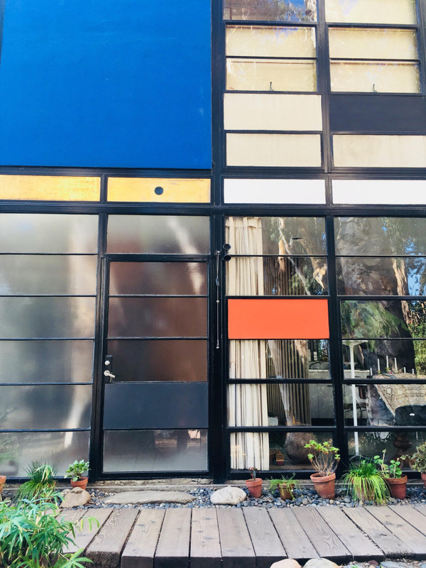 ロサンゼルス観光ブログ : EAMES HOUSE