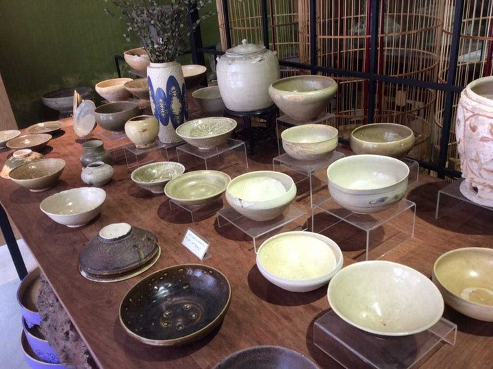 ベトナム観光ブログ : 骨董品通り レコンキュウ通りを散策
