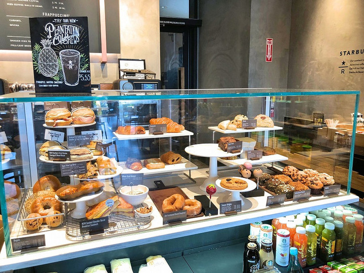 ハワイ観光ブログ : スタバ リザーブは喫茶店のよう♡