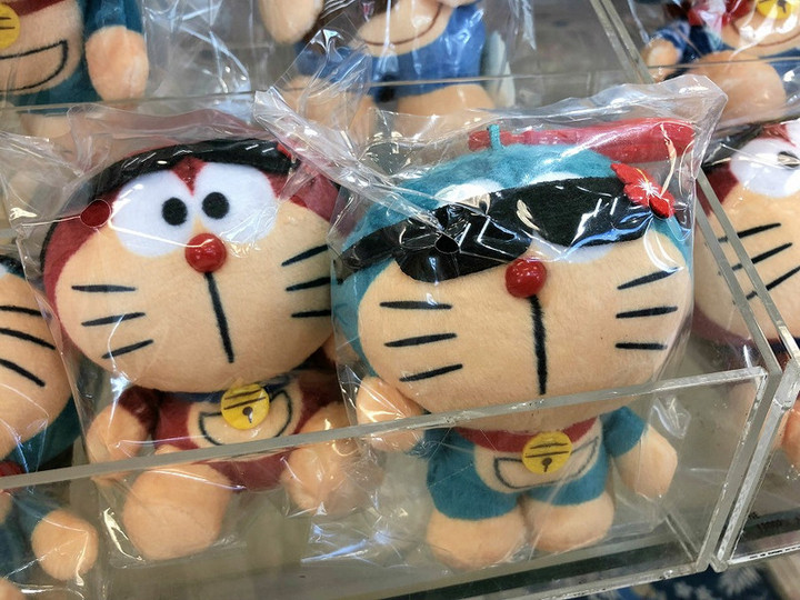 ハワイ観光ブログ : ハワイ限定ドラえもんやキティ、ぐでたま～！