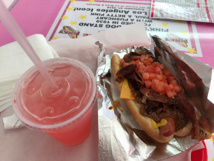 ロサンゼルス観光ブログ : ホットドッグの老舗 PINK'S HOT DOGS