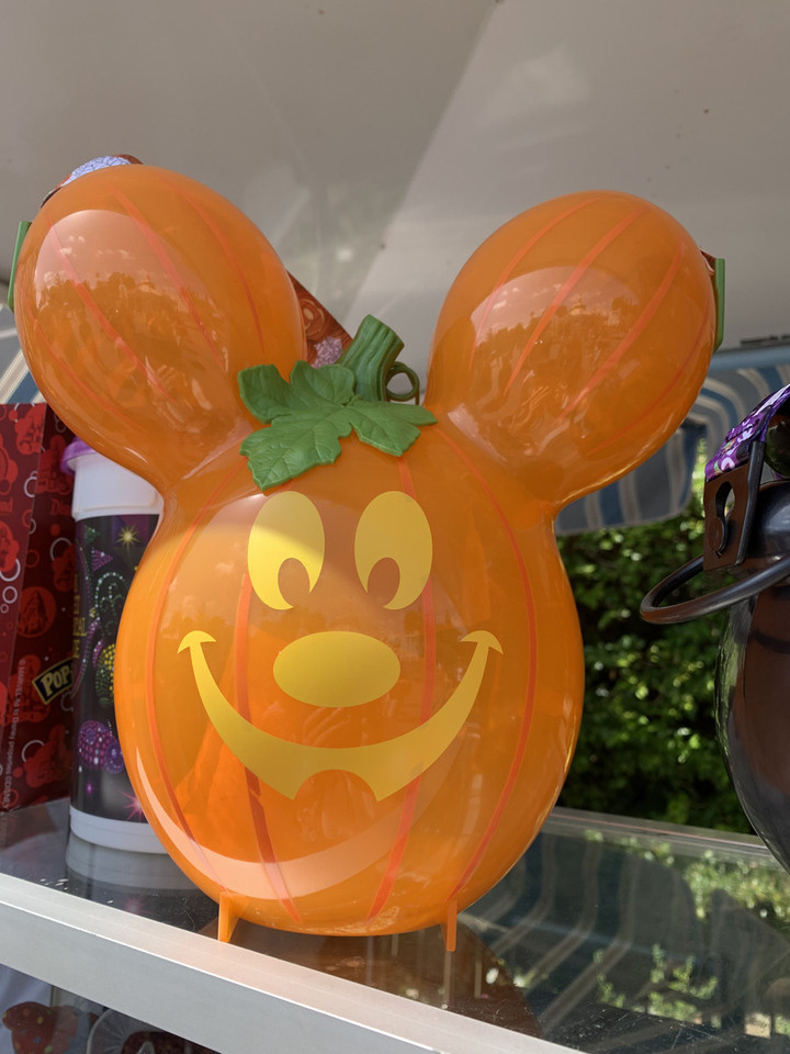 ロサンゼルス観光ブログ Oogie Boogie Bash A Disney Halloween Party