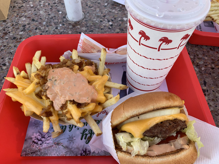 アデクション アニマルスタイル カリフォルニア名物In-N-Outの裏メニューに挑戦