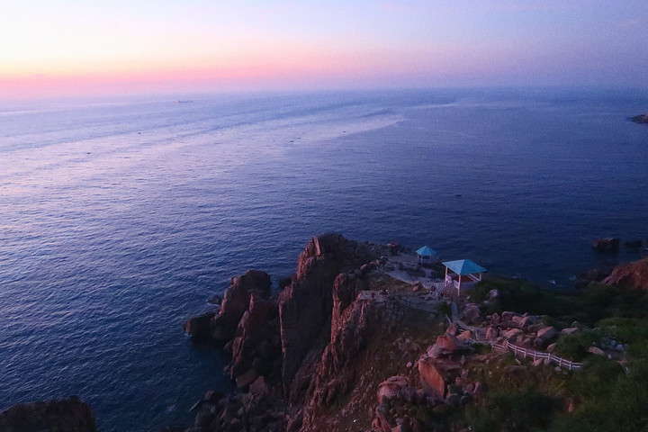 Phu_yen_view_from_mui_dien_cape_1_2
