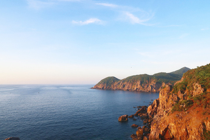 Phu_yen_view_from_mui_dien_cape_2_2