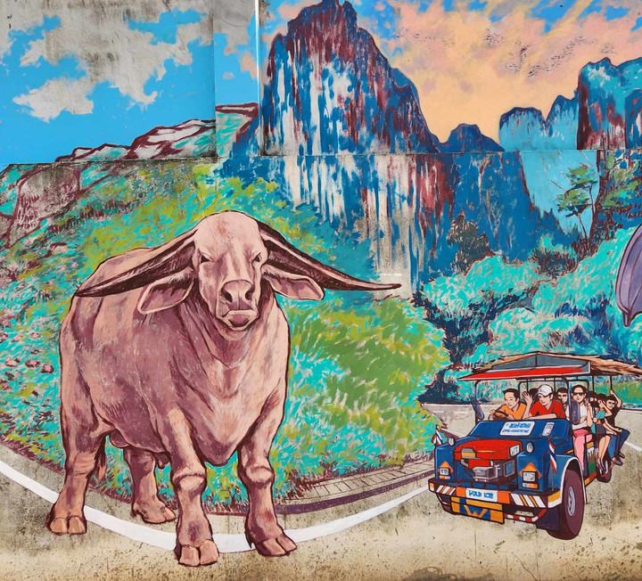 タイ観光ブログ : 【ピサヌローク発】新しいストリートアート