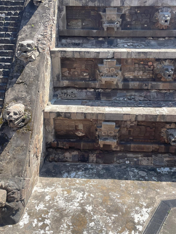メキシコ・中米・カリブ観光ブログ : 巨大ピラミッド？！ティオティ