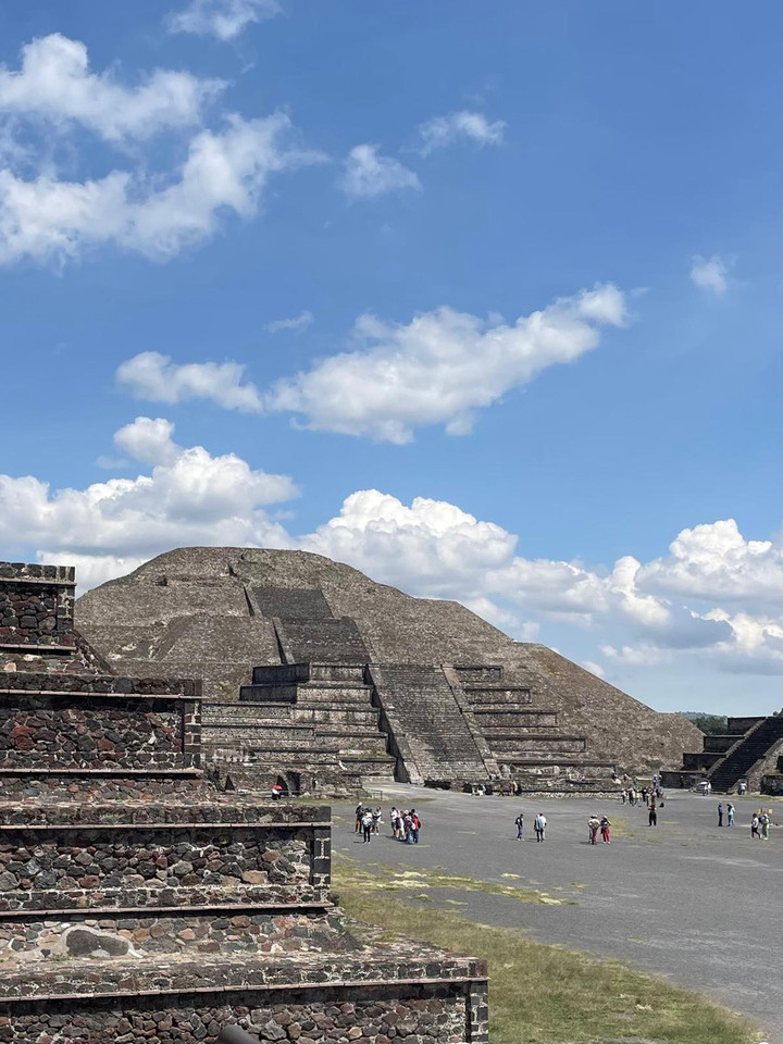 メキシコ・中米・カリブ観光ブログ : 巨大ピラミッド？！ティオティ