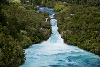 Huka_falls_nzs_most_visited_natural