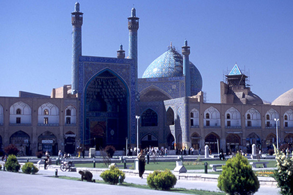 Thr_isfahan01w472