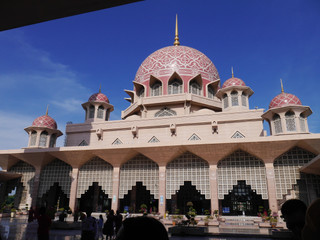 Pink_mosque1