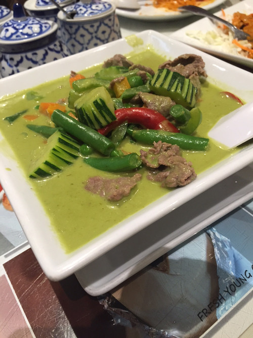 Green_curry_with_beef