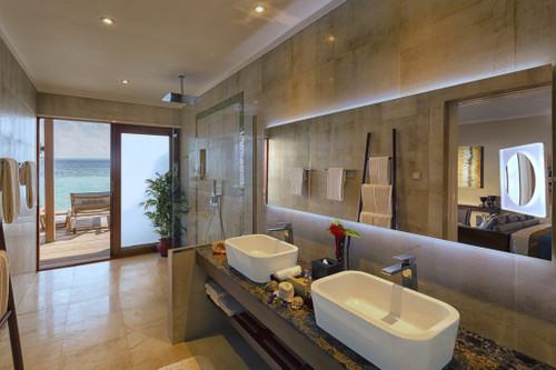 Hurawalhioceanvillabathroominterior