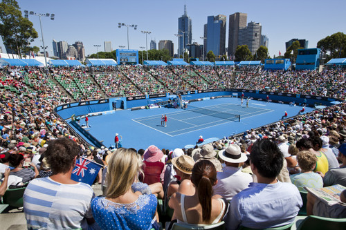 People_watching_tennis_at_australia