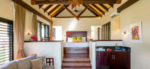 Ocean_front_pool_villa_1