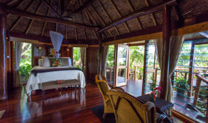 Namale_honeymoonbure_interior11300x