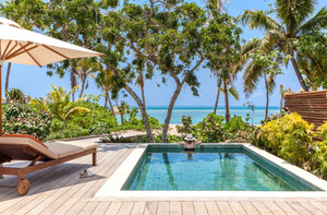 Beachfront_pool_villa_1