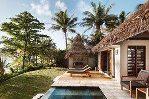 Beachfront_pool_villa