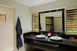 Castawayislandfijibathroom1