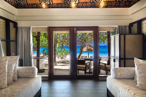 Castawayislandfijibeachbure13