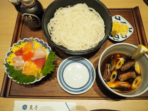 長崎名物「五島うどん」つけ麺風とミニ海鮮丼膳