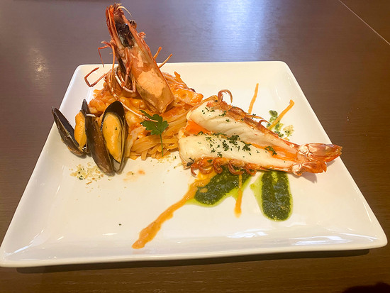 天然大海老のトマトソースリングイネ