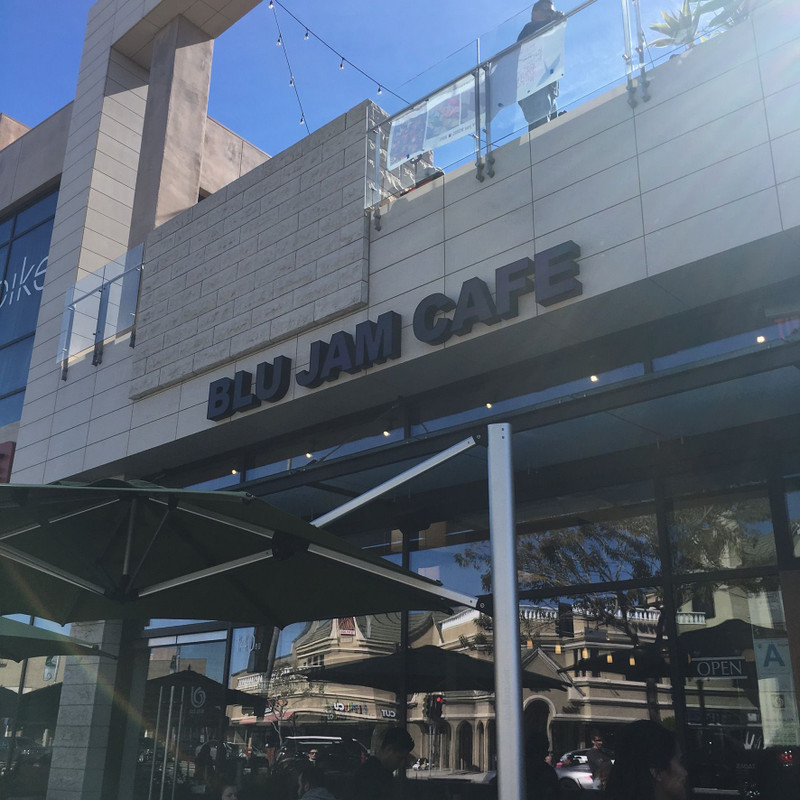 ロサンゼルス観光ブログBLU JAM CAFE in Tarzana