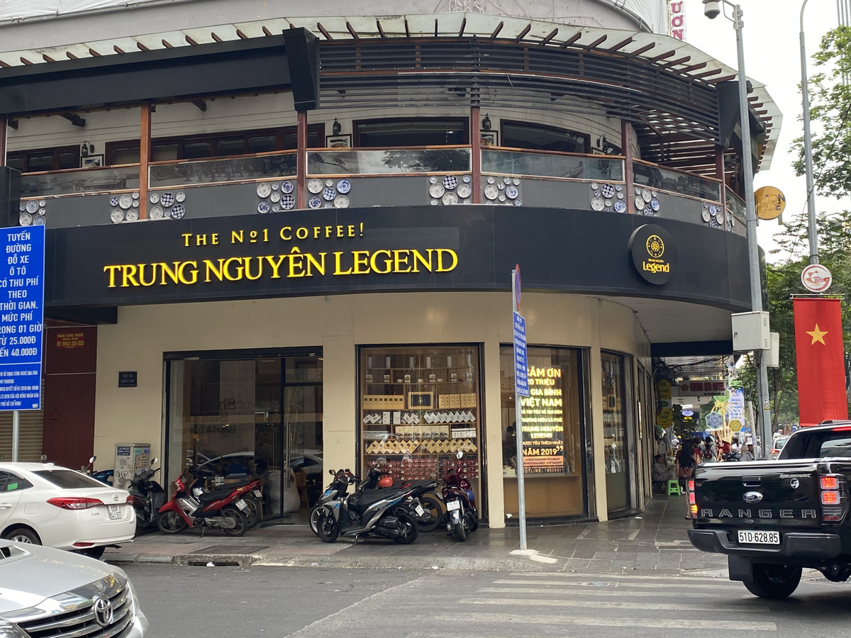Trung Nguyen Legend Cafeでベトナムコーヒータイム - H.I.S.ベトナム 