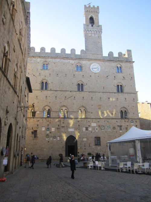 Palazzo_dei_priori_2