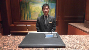 Crd_japanese_staff